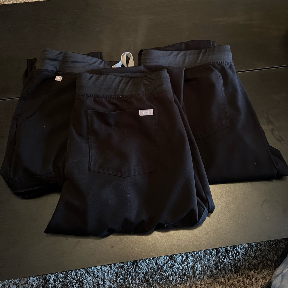 Figs Zamora jogger scrub pants. Black. Large Tall.